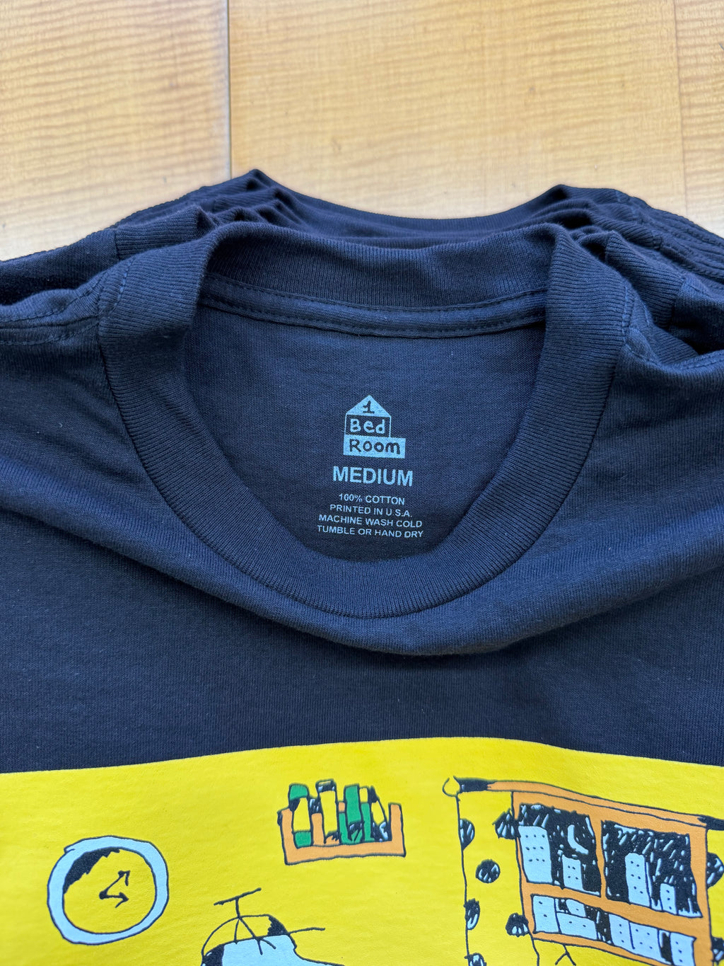 1bedroom dog Tee