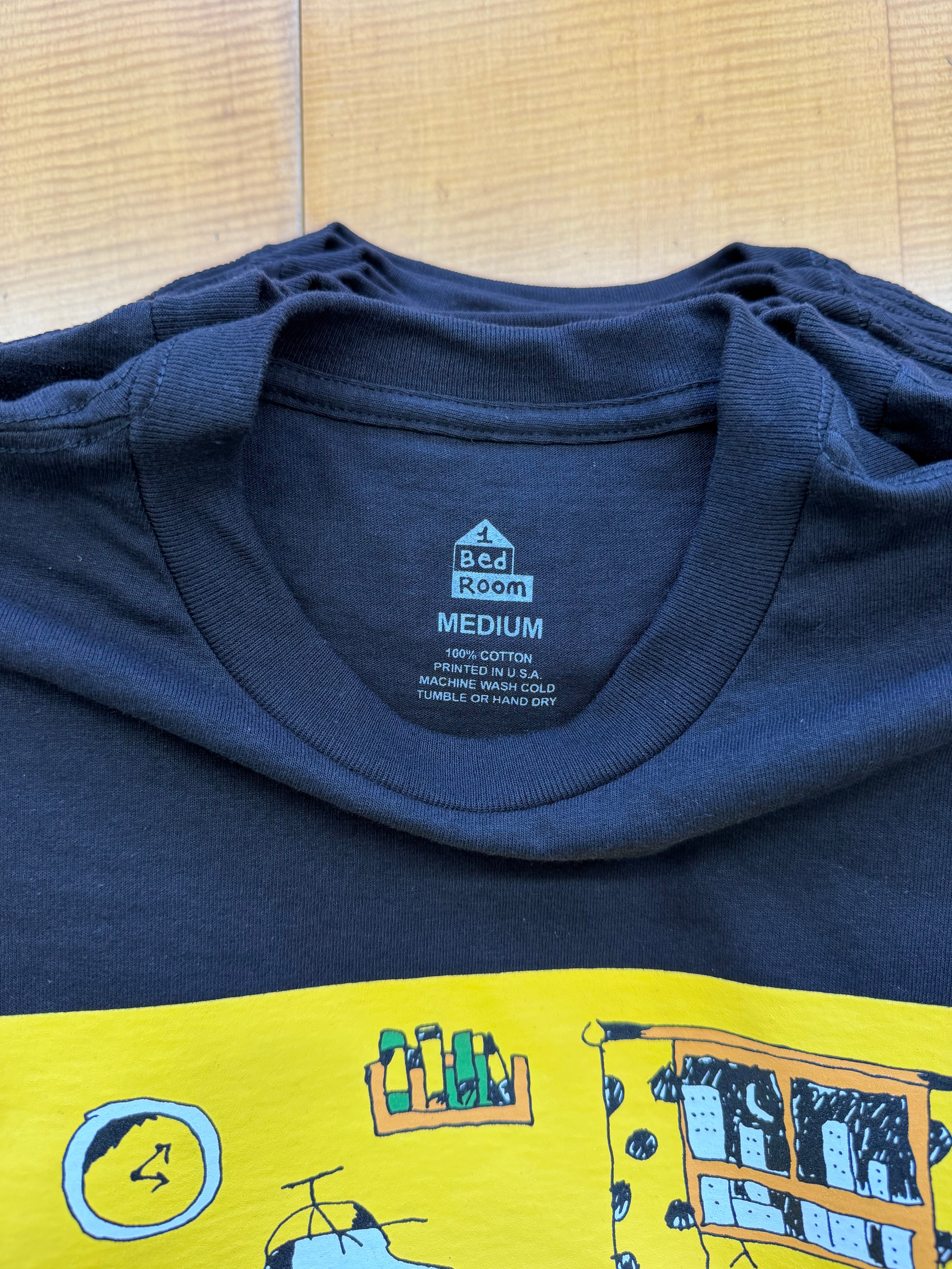 1bedroom dog Tee